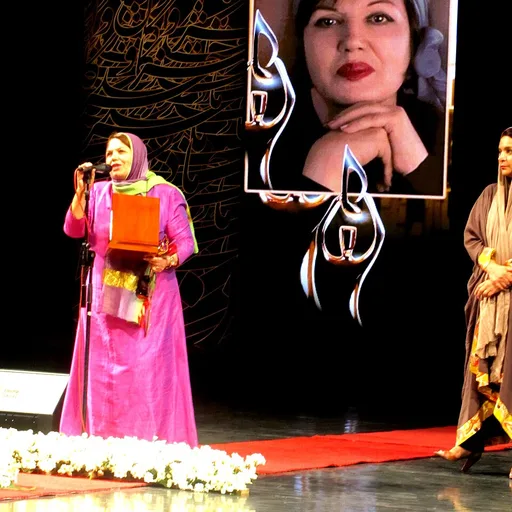 سیمین غانم