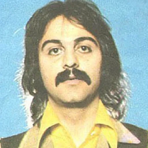 کوروش یغمایی