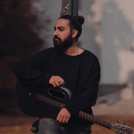 امیر عظیمی